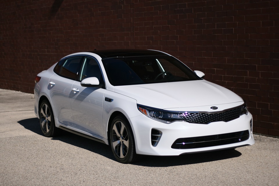 KIA Optima и Rio: для тех, кто любит по-горячей