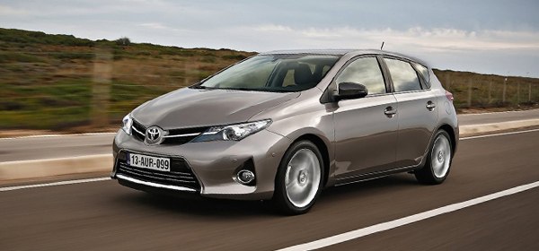 Toyota отзывает в России хэтчбеки Auris